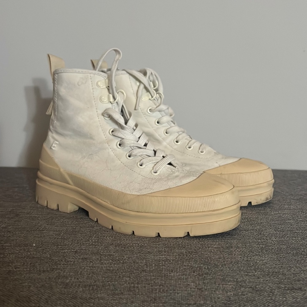 Everlane White and Tan Winter & Rain Boots